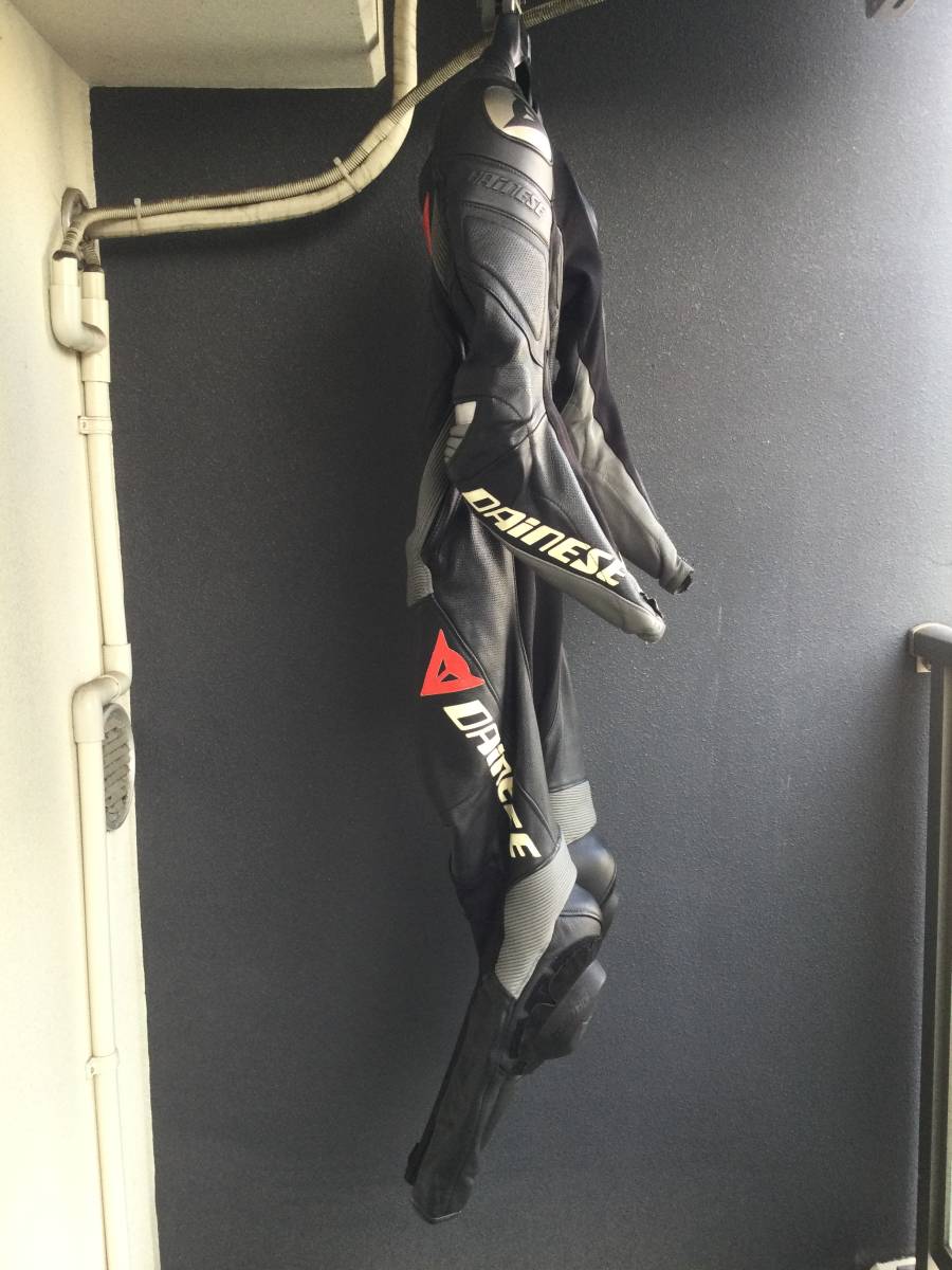 ダイネーゼ dainese レーシングスーツ 革ツナギ 48サイズ(Mサイズ 