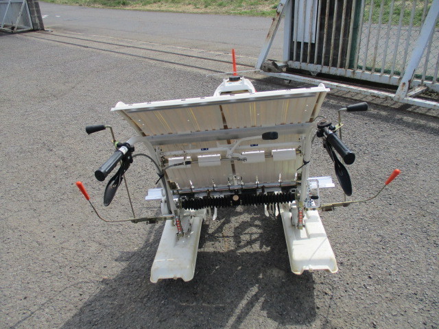 クボタ 二条植え 歩行田植え機SP-2HDSです。