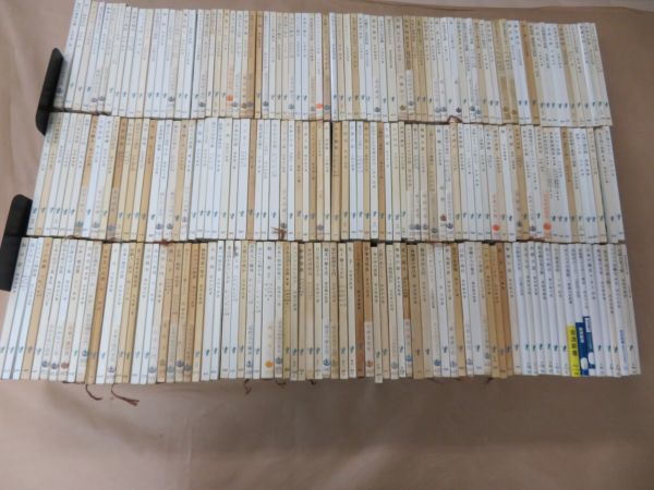 大得価，100%新品 岩波新書 青 まとめて 230冊 岩波書店(哲学、思想)｜売買されたオークション情報、yahooの商品情報をアーカイブ公開 - オークファン 哲学、思想