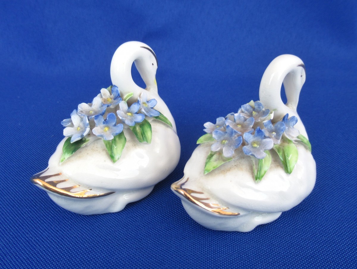 ロイヤルアダレイ 白鳥 ソルト&ペッパー入れ 置き物 【公式通販】