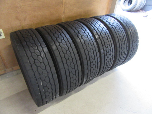 豊富な，新作登場 大型低床トラック等へ ブリヂストン V-STEEL MIX M800 265/70R19.5 140/138J 21年製地山10~13㎜前後 6本セット(タイヤ)｜売買されたオークション情報、yahooの商品情報をアーカイブ公開 - オークファン タイヤ