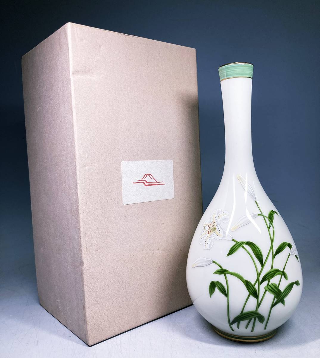 深川製磁 君島一郎 PORCELAIN HOUSE 百合文鶴首花入 鶴首花瓶 グリーン
