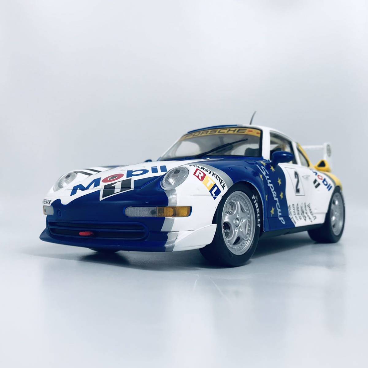 美品 ANSON アンソン 1/18 993系 ポルシェ911 GT2 3.6L F6 KKKツイン 