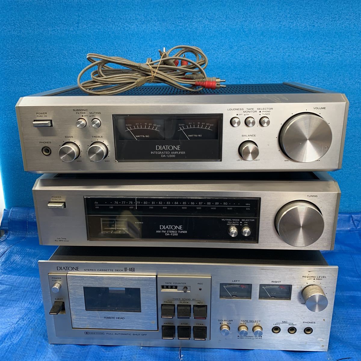 s*n様 DIATONE プリメインアンプ DA-U300 ダイヤトーン DA-U300 ダイヤトーン DIATONE プリメインアンプ s*n様 人気 ♪ 中古