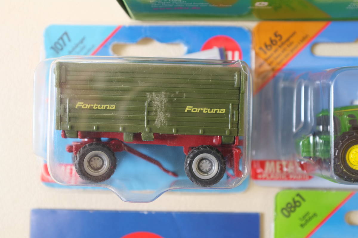 美品 siku トラクター ミニカー 7種 ＆ カタログ ボーネルンド ドイツ