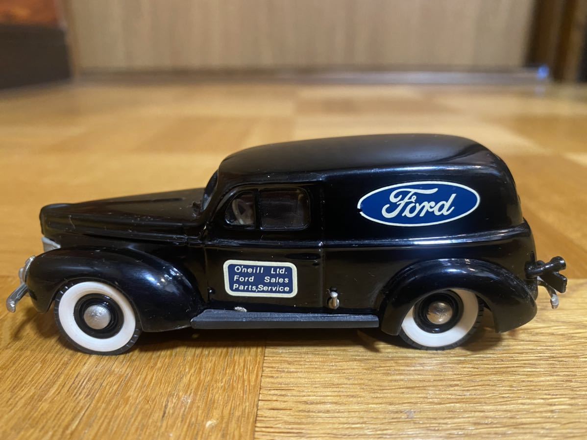 Diecast model cars Ford Custom 1/43 Brooklin line 4-Door Sedan türkis 1953 - All