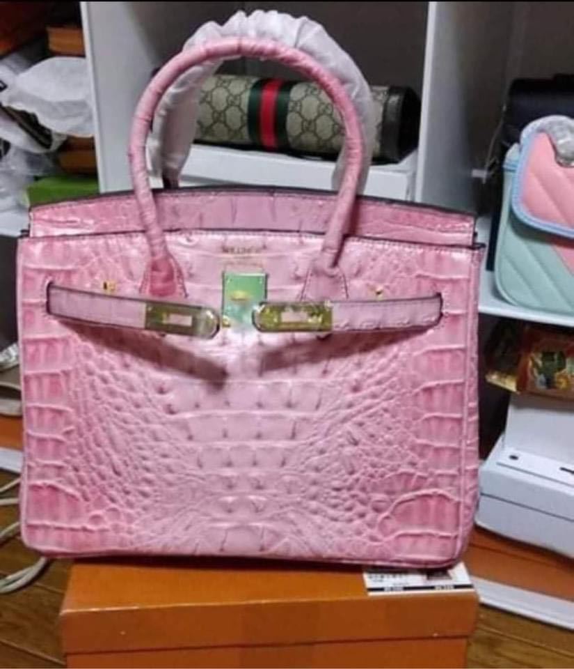 Hermesバーキンピンククロコダイル その他 売買されたオークション情報 Yahooの商品情報をアーカイブ公開 オークファン Aucfan Com