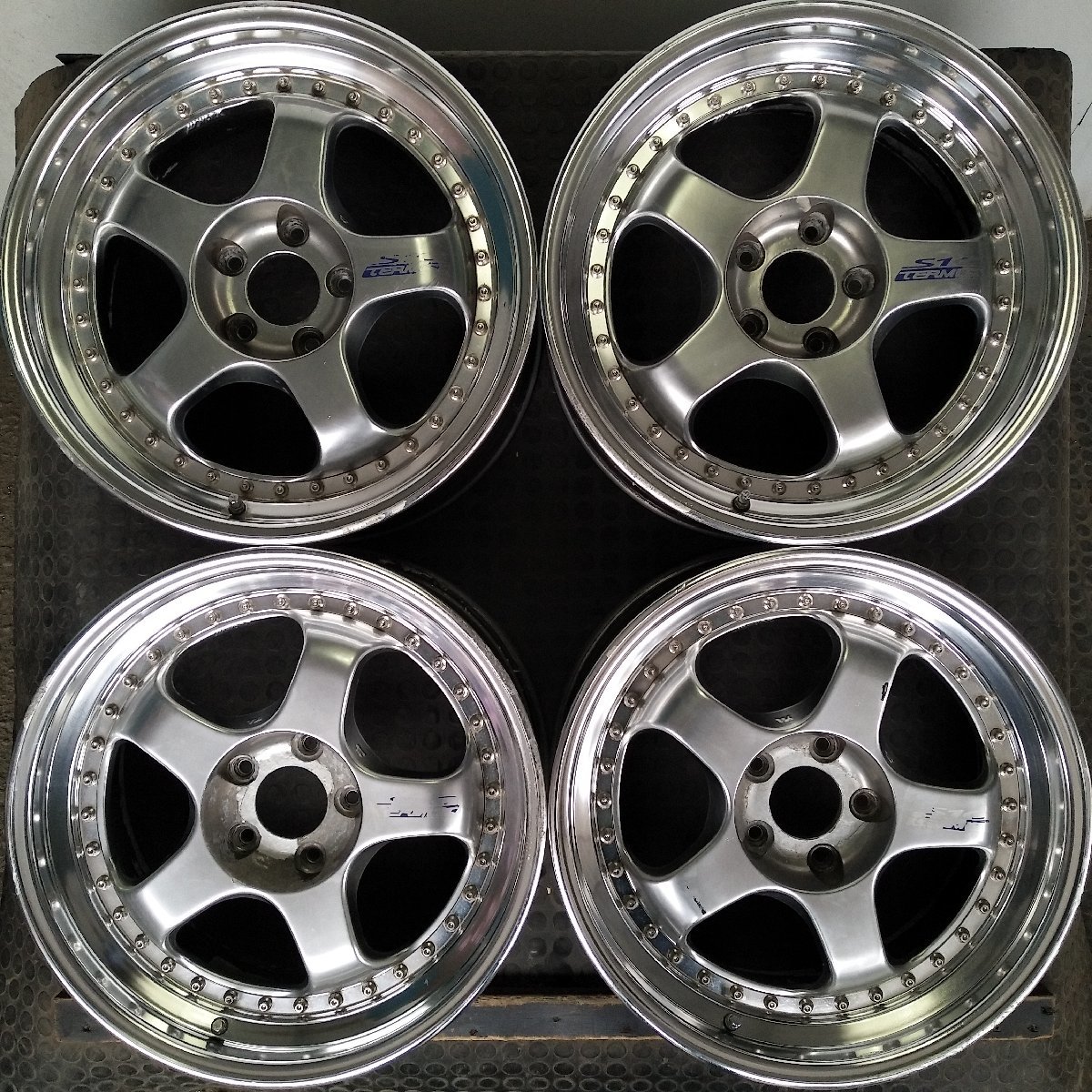 【新作登場，100%新品】 管理番号：W3-19 4本価額 18&times;8J 5x114.3 ET+39 ハブ73 WORK S1 クラウン等 直接引取可能(5穴)｜売買されたオークション情報、yahooの商品情報をアーカイブ公開 - オークファン 5穴