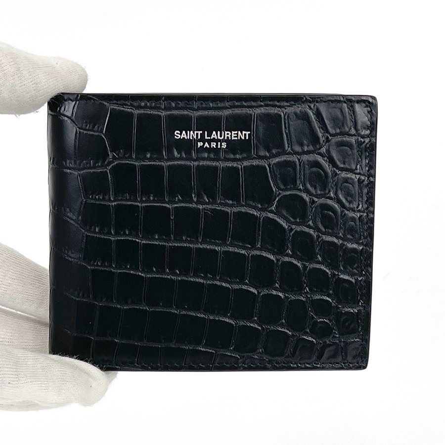 【美品】サンローラン　二つ折り財布　クロコ　ブラック　レザー サンローラン 二つ折り財布 ブラック クロコ YSL 【公式通販】