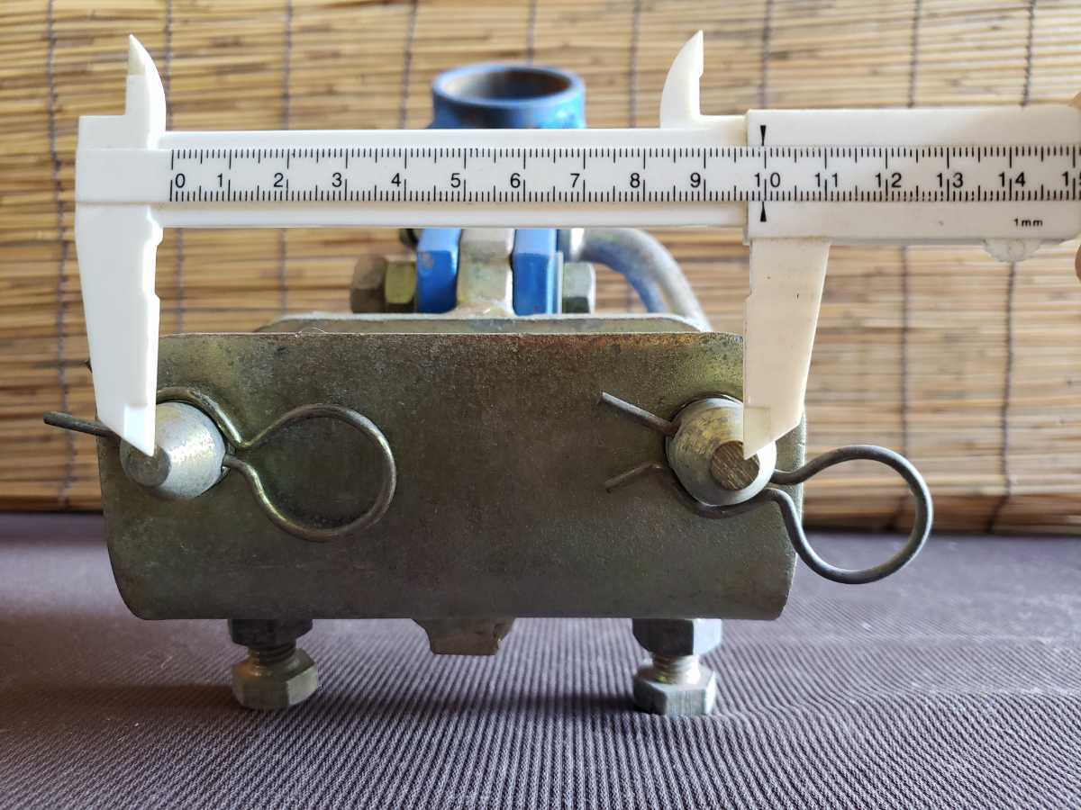トラクター中古パーツ【反転ヒッチ】取り付け金具/ブラケット/尾輪