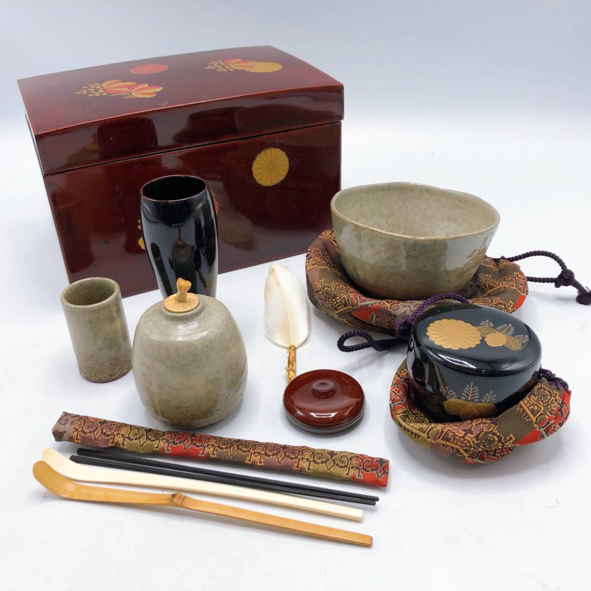 茶箱 棗 茶道具 茶碗 茶筅 茶杓 香合 振出 茶筅筒 茶籠 竹製 茶巾箱
