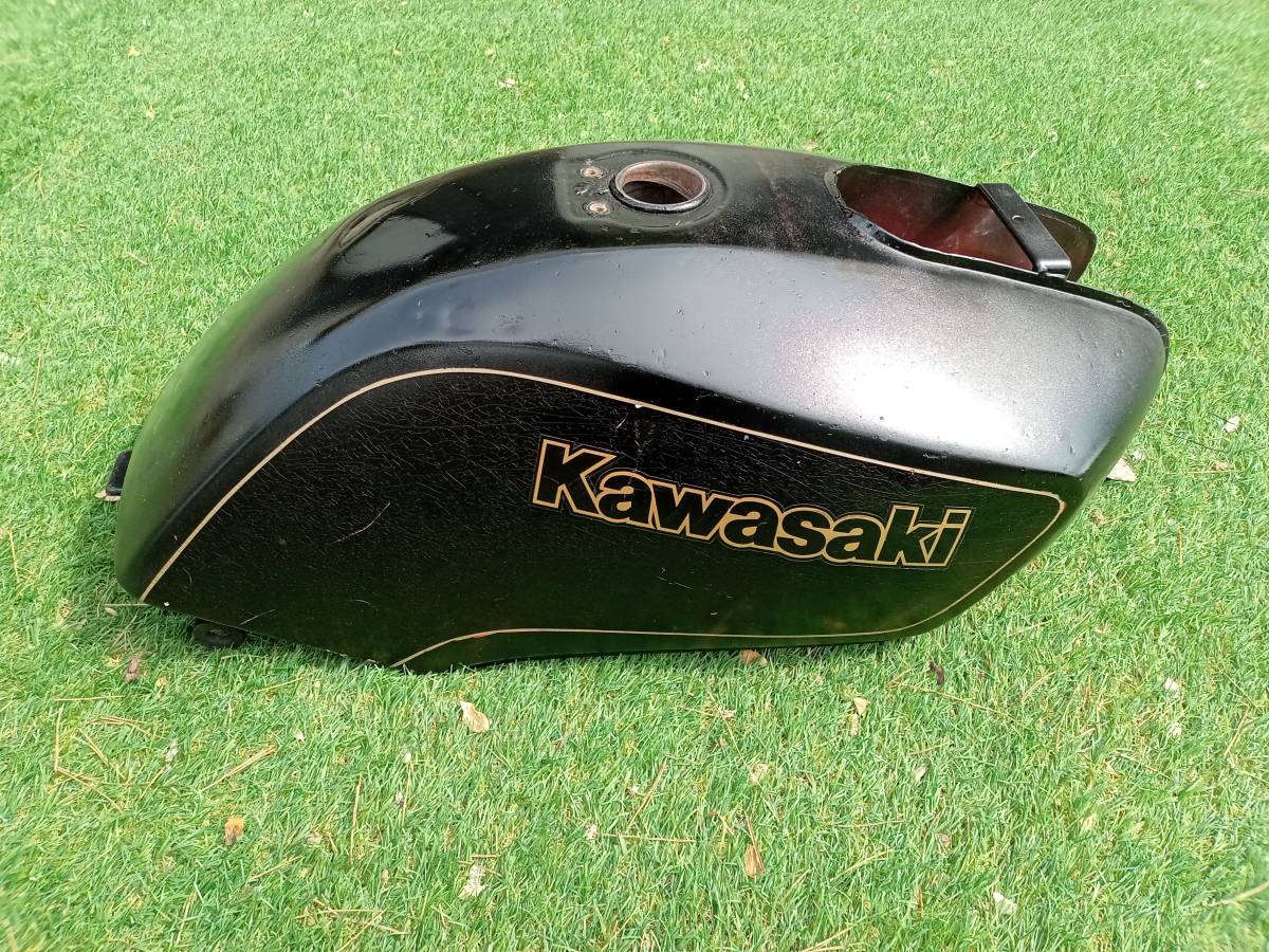 送料無料，新作 KAWASAKI GPZ４００F タンク(カワサキ用)｜売買されたオークション情報、yahooの商品情報をアーカイブ公開 - オークファン カワサキ用