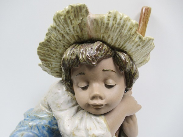 ◇[A271]リヤドロ LLADRO 陶器人形 犬を連れた男の子 1992年 2208 陶器