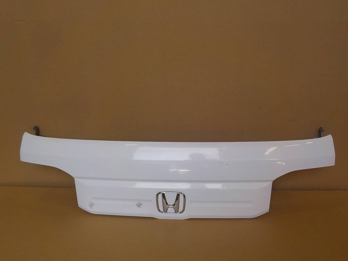 アクティ　HA8 HA9　ボンネット　フード　H22年　60100-TP8-000ZZ　NH-578　白 アクティ NH578 EBD-HA8 # ＳＤＸ ボンネットの値段と価格推移は？｜17件の売買データからha9