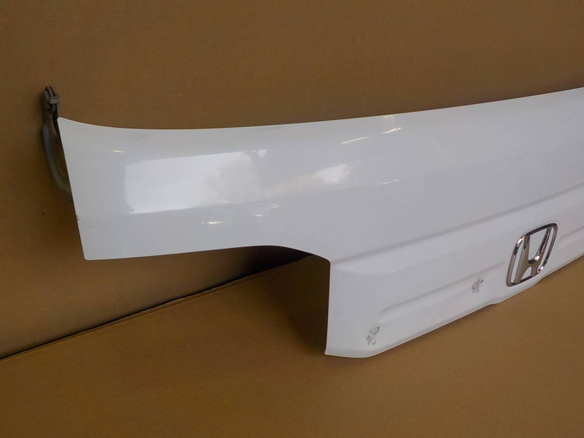 アクティ　HA8 HA9　ボンネット　フード　H22年　60100-TP8-000ZZ　NH-578　白 アクティ NH578 EBD-HA8 # ＳＤＸ ボンネットの値段と価格推移は？｜17件の売買データからha9