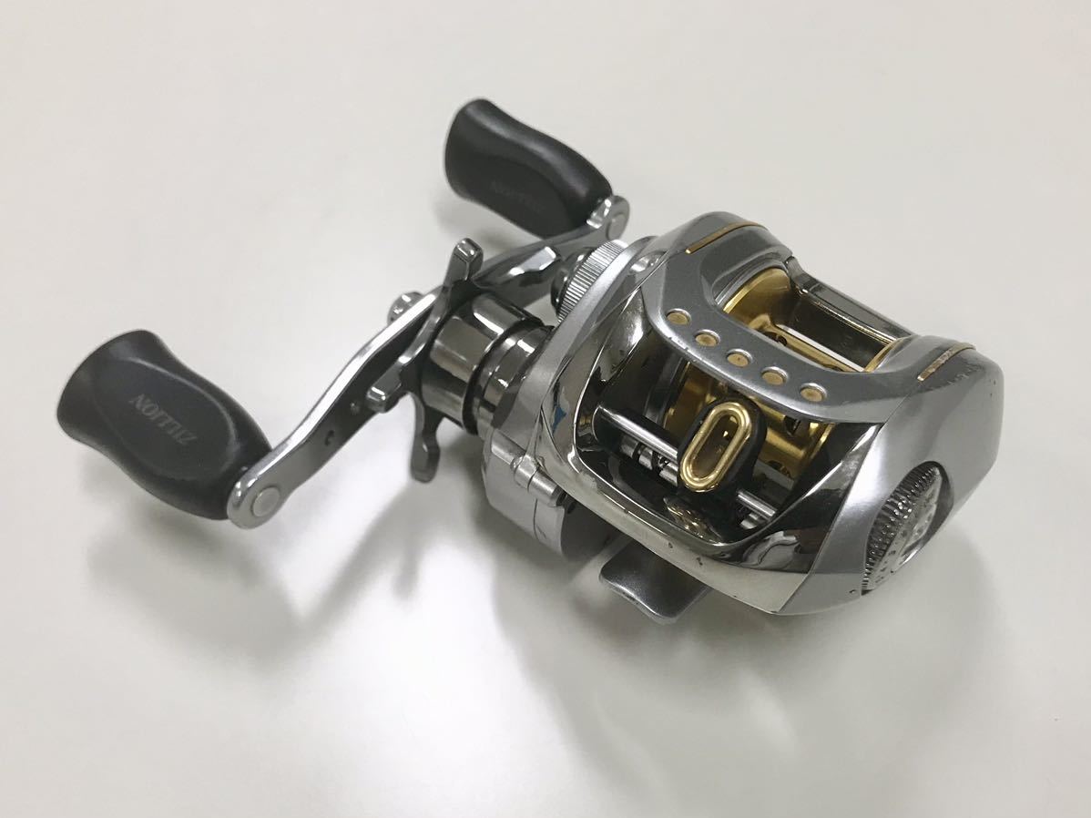 定番，SALE 即決 TDジリオン 100H ダイワ ZILLION DAIWA 右ハンドル ライト