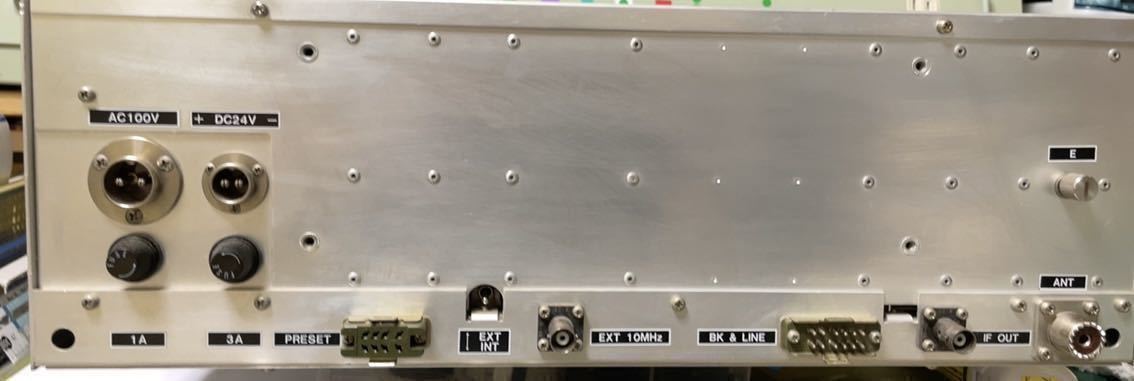JRC（日本無線）NRD-93受信機/内外観,受信作動良好もジャンク扱い［BFO