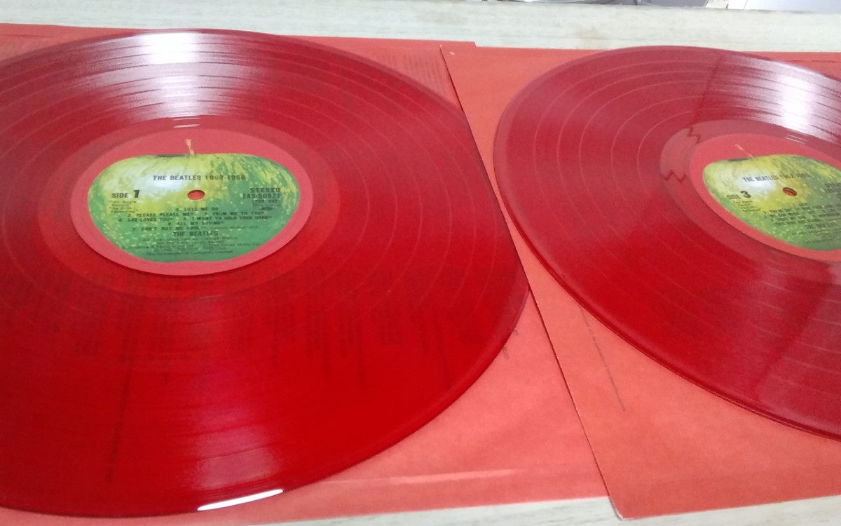 Beatles The - 1962-1966 Vinyl Record LP Red com: – 0 Capitol &amp