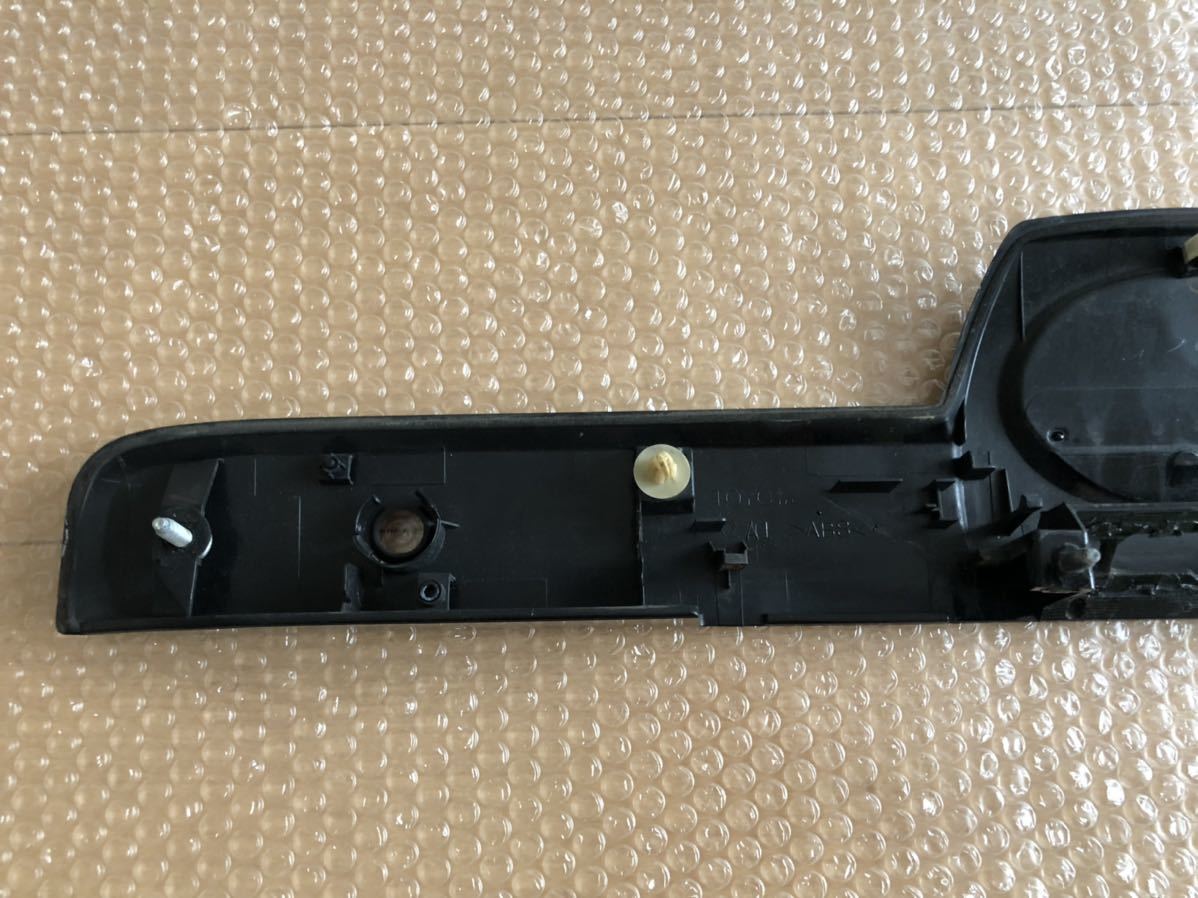 ハイラックスサーフ215 リアガーニッシュ トヨタ純正 エンブレム付き