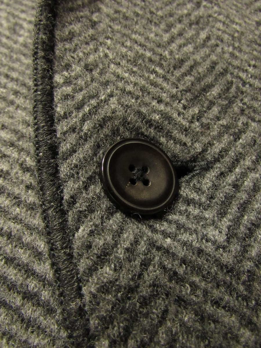 新品同様 アルマーニ コレツィオーニ ARMANI COLLEZIONI メンズ ヘリンボーン ニット ジャケット M 冬物 ウール グレー ARMANI COLLEZIONI アルマーニ 送料込み コレットーニのスプリングコート ジョルジオアルマーニ社製