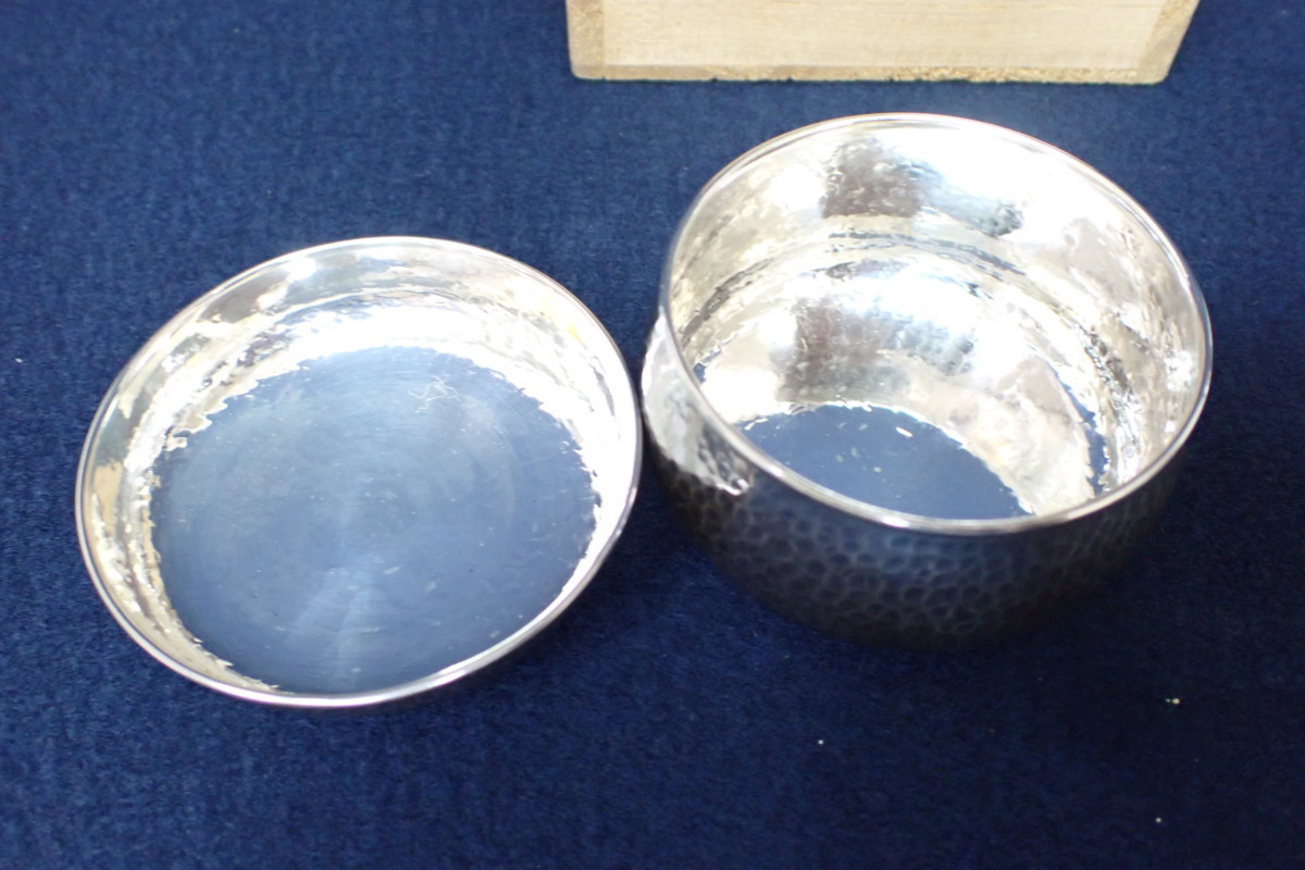 ☆041821 純銀製 銀製品 やんぽ 蓋物 ボンボニエール 小物入 39グラム ☆