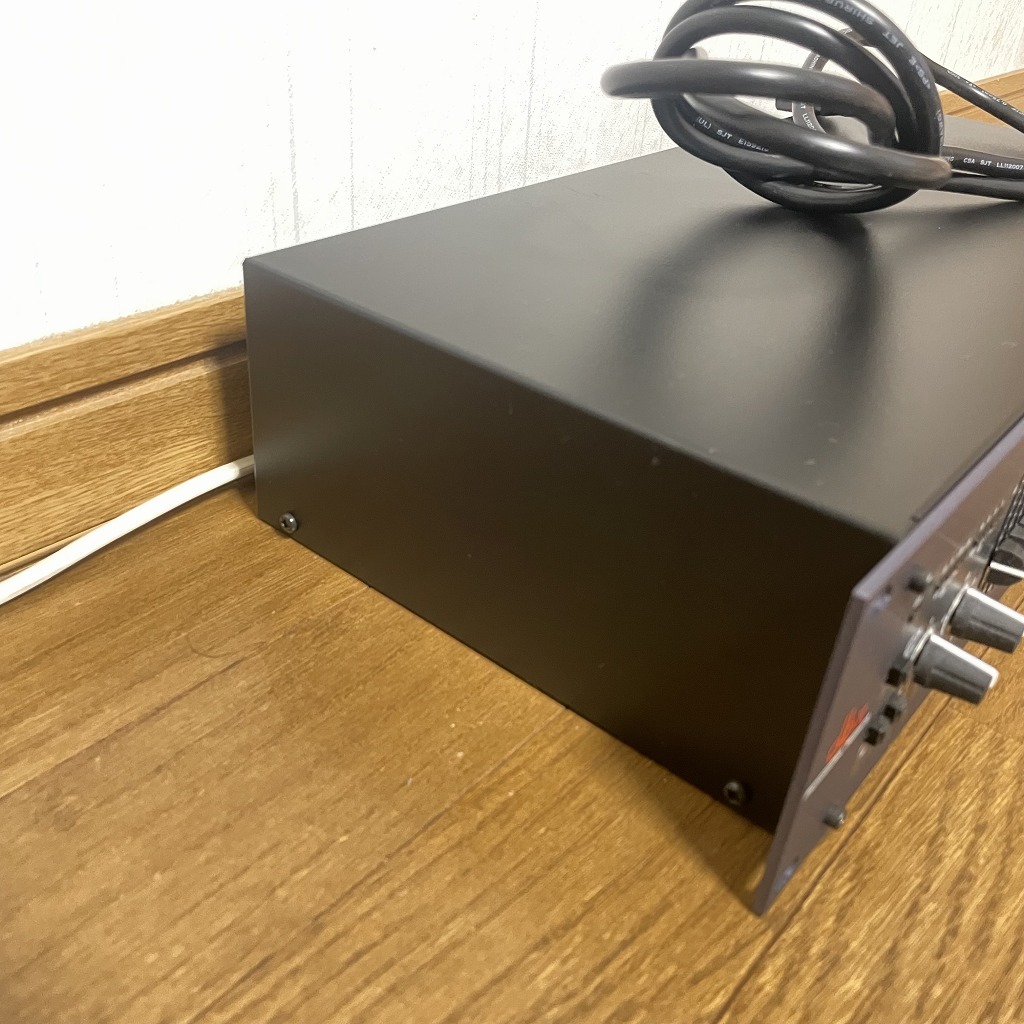 dbx ディービーエックス グラフィックイコライザー IEQ-15 中古 通電