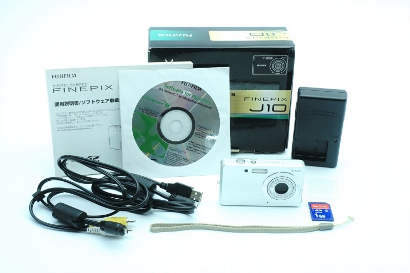 ☆美品☆ FUJIFILM FinePix J10 富士フィルム ダジタルカメラ キレイ