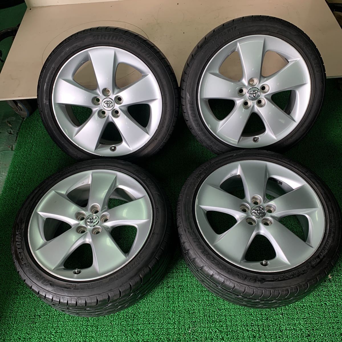 程度良好品>トヨタ 30系 プリウス Sツーリング 純正 17in 7J+50 程度良好品>トヨタ 30系 プリウス Sツーリング 純正 17in 7J+50