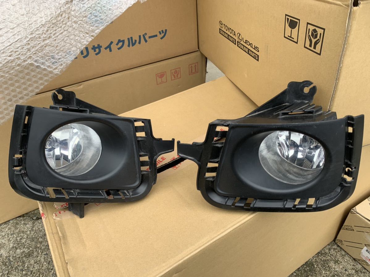 品質保証，格安 アクア前期 H25年式 フォグランプ&カバー左右(トヨタ用)｜売買されたオークション情報、yahooの商品情報をアーカイブ公開 - オークファン 純正品