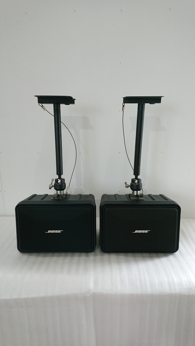 オーディオ機器 今だけ特価！USED BOSE スピーカー 2個セット 天吊り