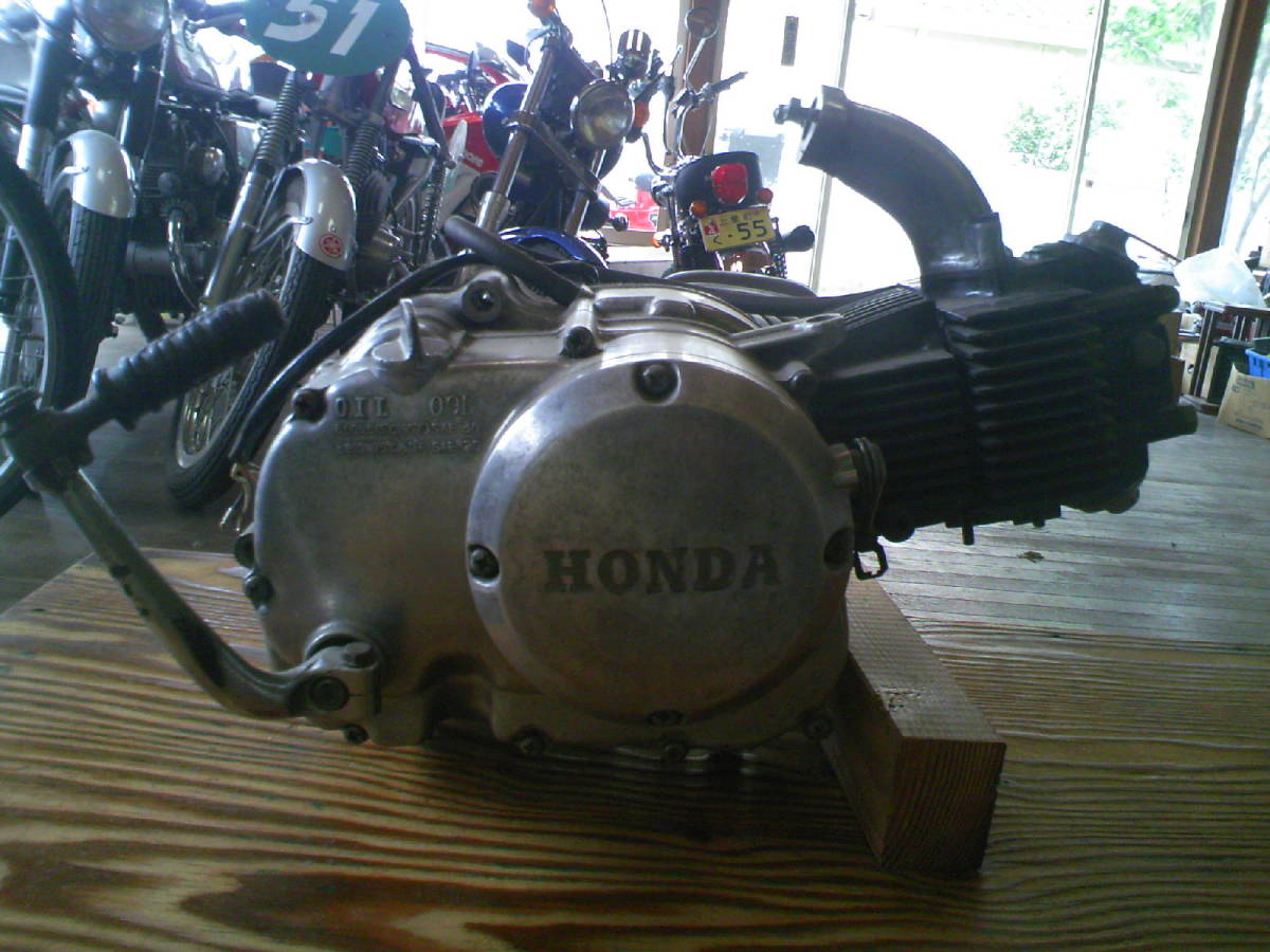 ホンダ　HONDA　C200　！　エンジン　！！ C200 ホンダ エンジン r&frasl;MotorcyclePorn 1964年製のホンダC200をレストアしたんだ💥 完売＝□ホンダC2001965年式OHVエンジンC100&frasl;CD90&frasl;スーパーカブ