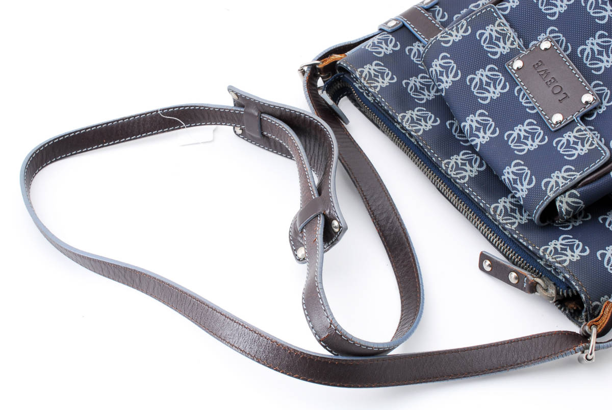 LOEWE ショルダーバッグ ロエベ アナグラム PVC リピートアナグラム 