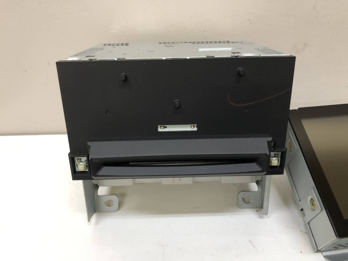 管B075-1 CBA-Y50 フーガ 前期 純正ナビ ユニット、モニター、CD 