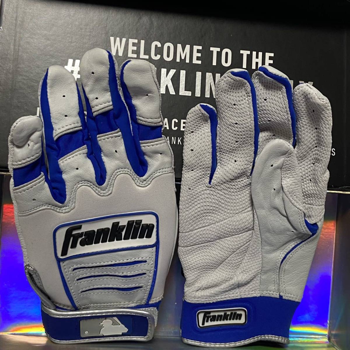 FRANKLYN - 【新品】Franklin CFX Pro 白×青 バッテ Mサイズ 限定 新品)Franklin CFX Pro ホワイト ロイヤル バッティンググローブ S