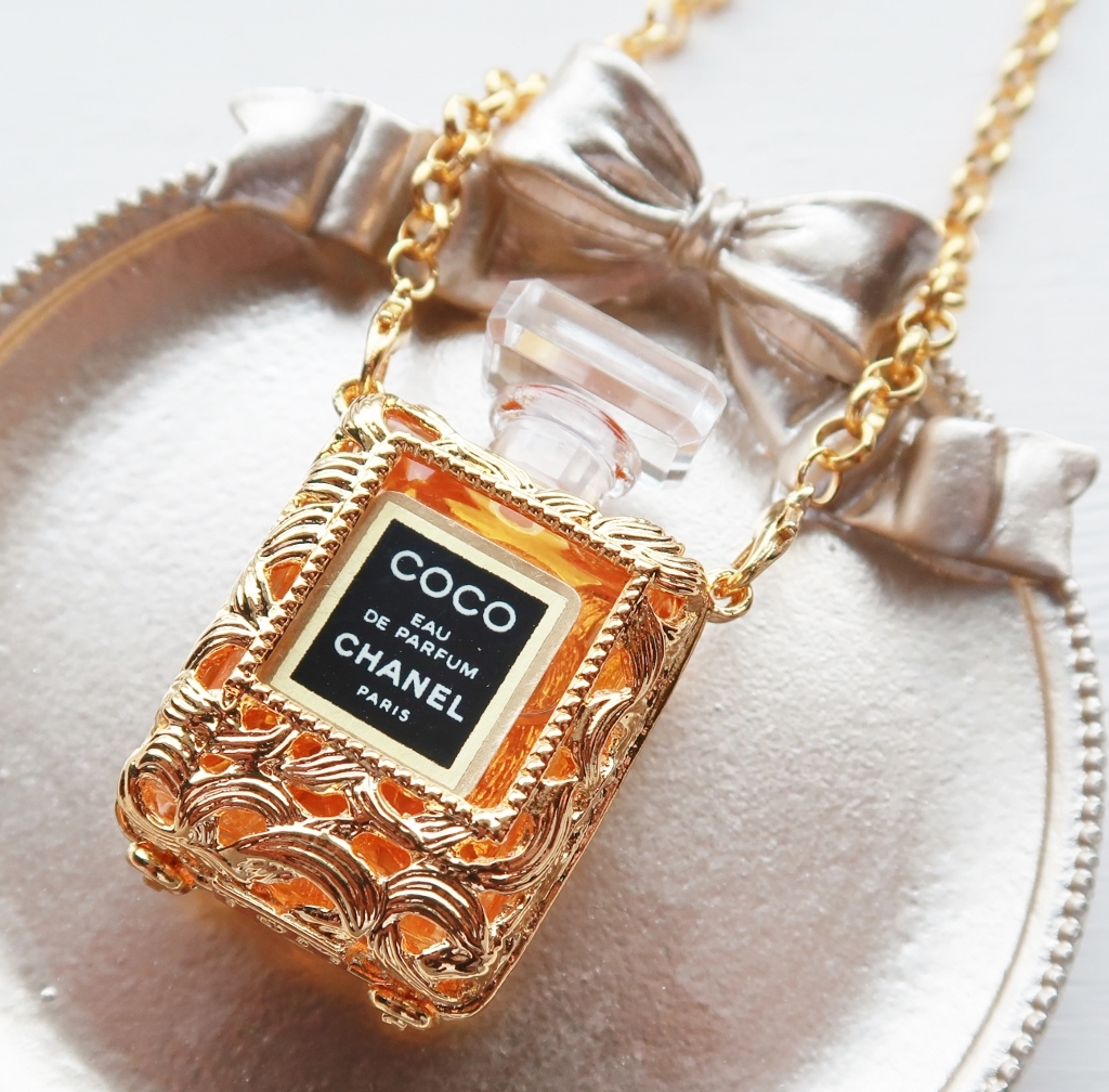 シャネル CHANEL COCO 香水 ミニボトル ネックレス ゴールド 