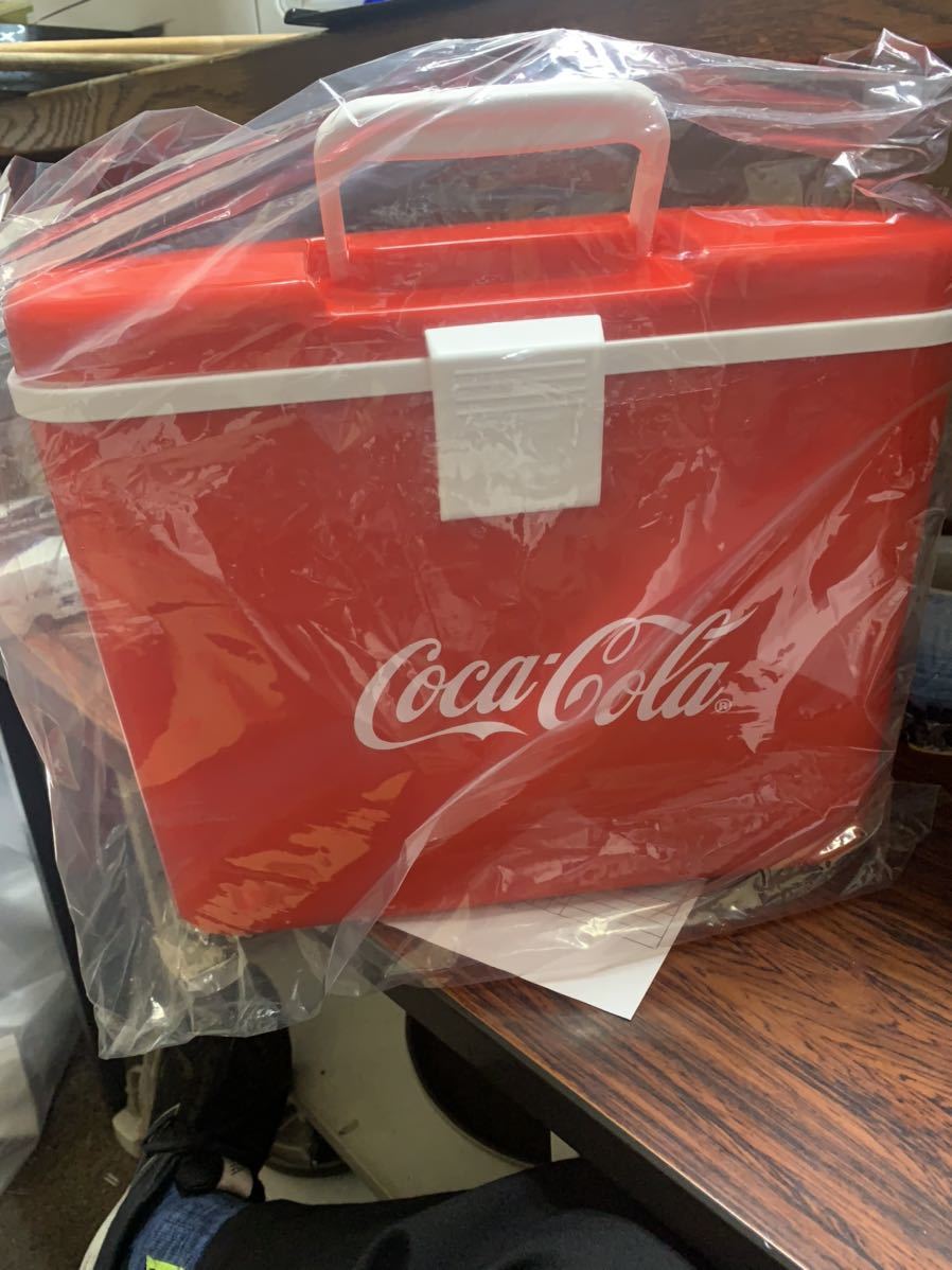 お得，定番 ① コカコーラ ペットボトル4本 クラーボックス(コカ・コーラ)｜売買されたオークション情報、yahooの商品情報をアーカイブ公開 - オークファン コカ・コーラ