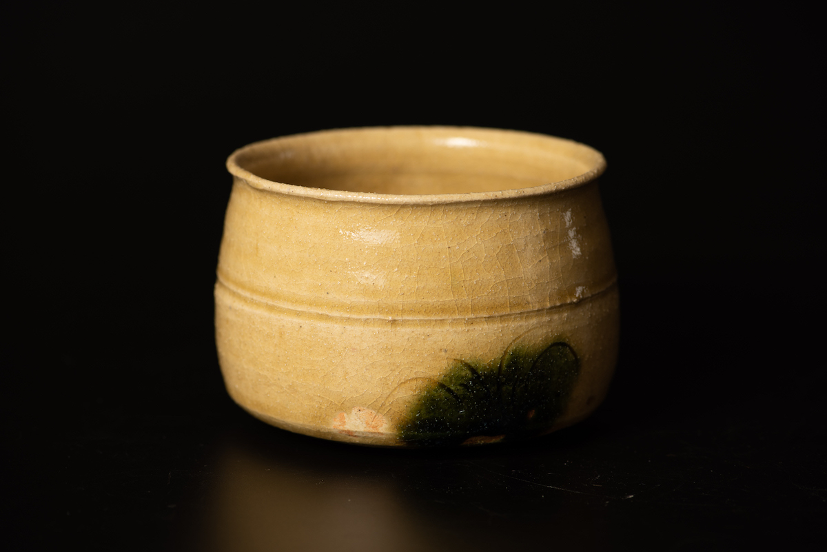 黄瀬戸盃 検索:美濃/桃山/酒器/茶道/織部/黄瀬戸/志野/御深井/陶