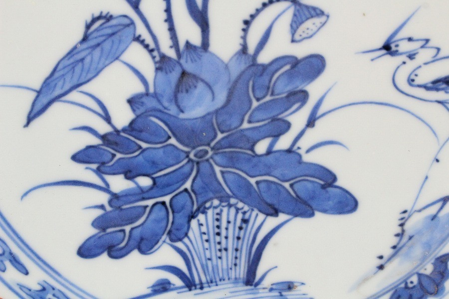 故宫博物院 中国美術 Yu φ47cm 青華折口皿 青花缠枝花纹折沿