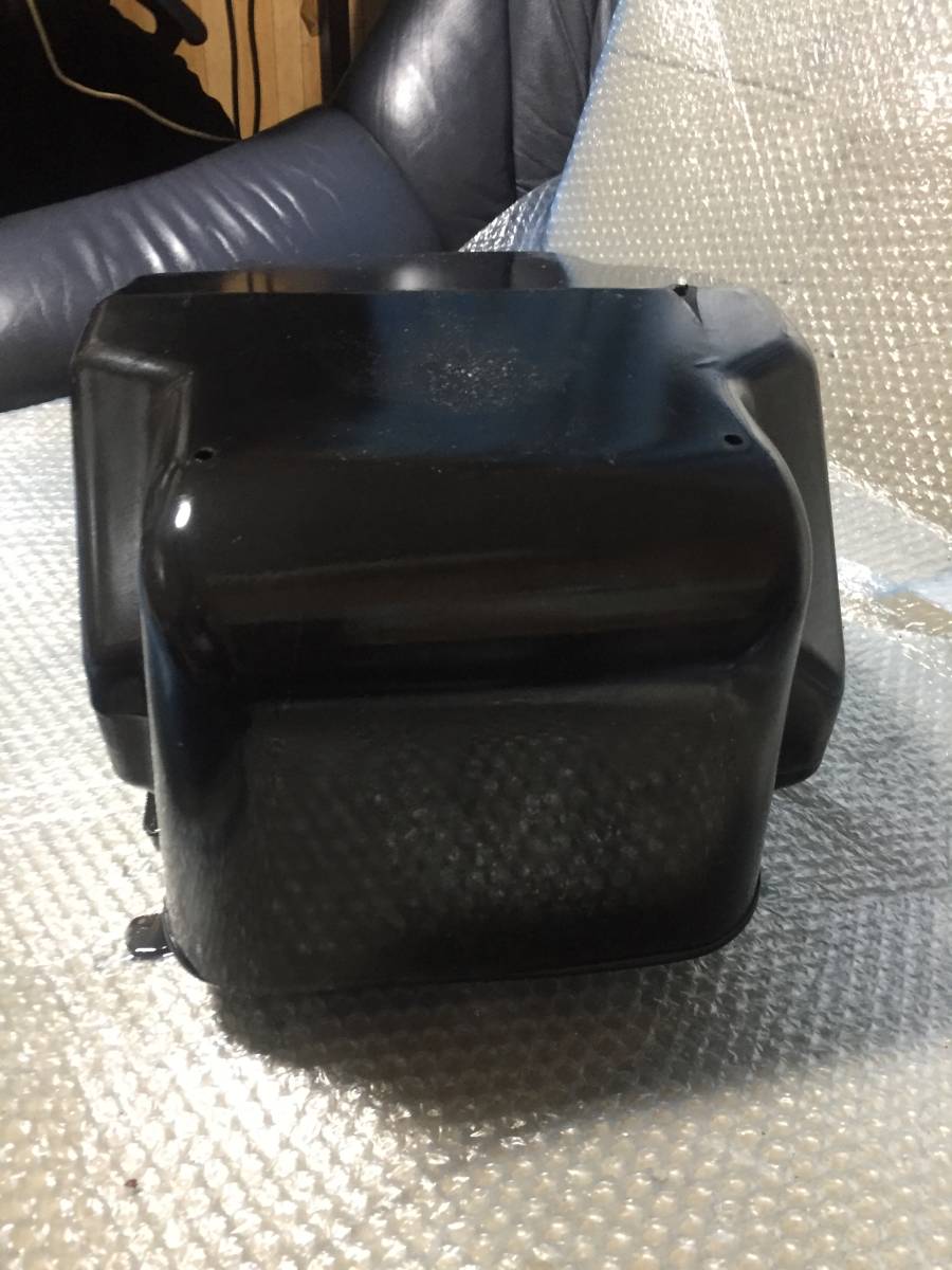 専用箱無し ズーマー メットインボックス シート デリボックス シート下ボックス