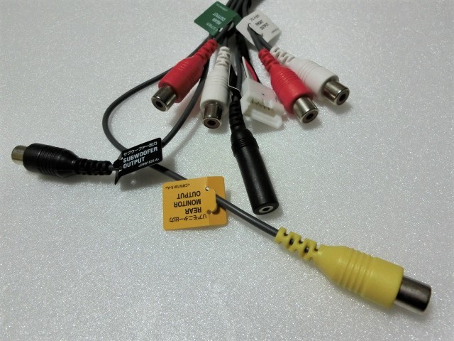 送料無料 カロッツェリア純正 RCA 外部入出力ケーブル RD-E100 AVIC