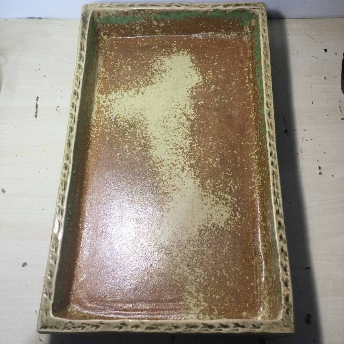 中古 信楽焼 多目的 創作四角皿 登囚刻印 工芸品 陶磁器 花器 盆栽鉢 盆景 生け花 華道具　約51.5cm×31.5cm