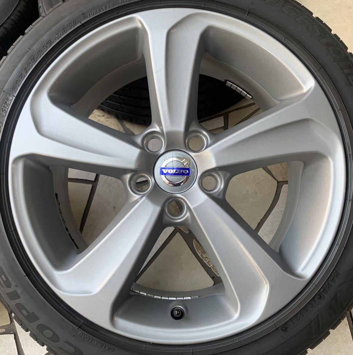 【使用わずか美品&バリ山】225/45R17インチ◇VOLVOボルボ V40純正 V70 S60 C70 S80◇7.5J+52.5 5H-108◇4本セット 横浜市手渡し可 31317287 V40 ボルボ 純正 2本 アルミホイール 試乗レポート／飯田裕子(画像