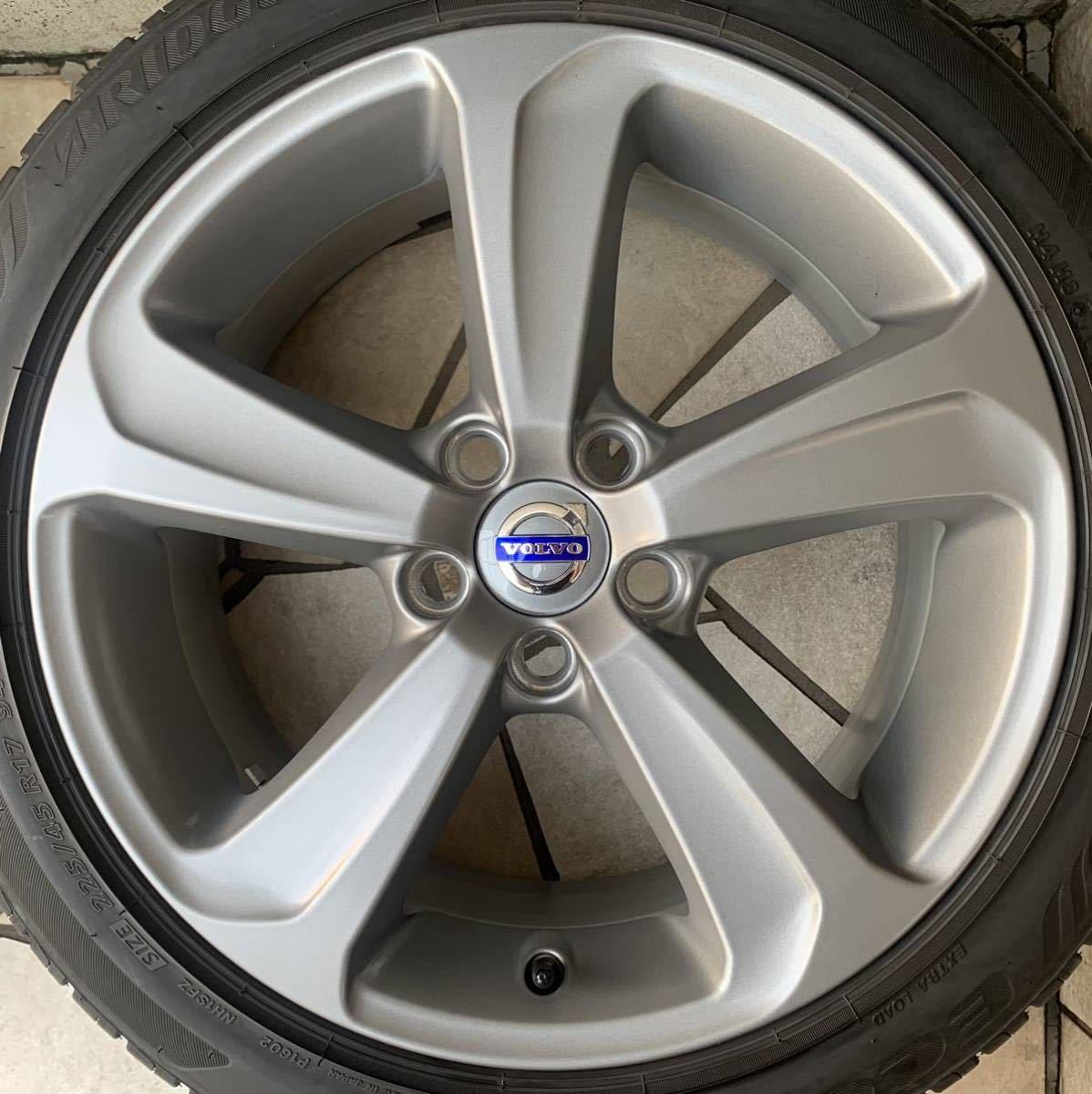 【使用わずか美品&バリ山】225/45R17インチ◇VOLVOボルボ V40純正 V70 S60 C70 S80◇7.5J+52.5 5H-108◇4本セット 横浜市手渡し可 31317287 V40 ボルボ 純正 2本 アルミホイール 試乗レポート／飯田裕子(画像