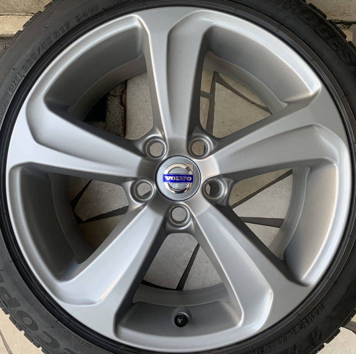 【使用わずか美品&バリ山】225/45R17インチ◇VOLVOボルボ V40純正 V70 S60 C70 S80◇7.5J+52.5 5H-108◇4本セット 横浜市手渡し可 31317287 V40 ボルボ 純正 2本 アルミホイール 試乗レポート／飯田裕子(画像