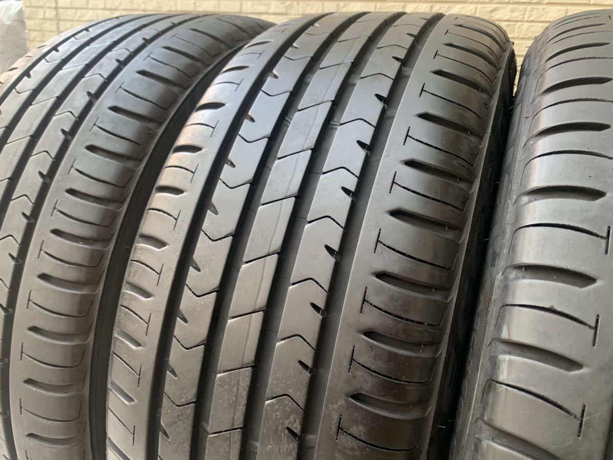 【使用わずか美品&バリ山】225/45R17インチ◇VOLVOボルボ V40純正 V70 S60 C70 S80◇7.5J+52.5 5H-108◇4本セット 横浜市手渡し可 31317287 V40 ボルボ 純正 2本 アルミホイール 試乗レポート／飯田裕子(画像