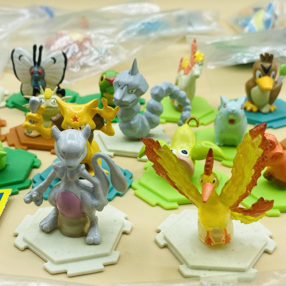 未開封品あり】バンダイ ポケモンフルカラーコレクション 1997年