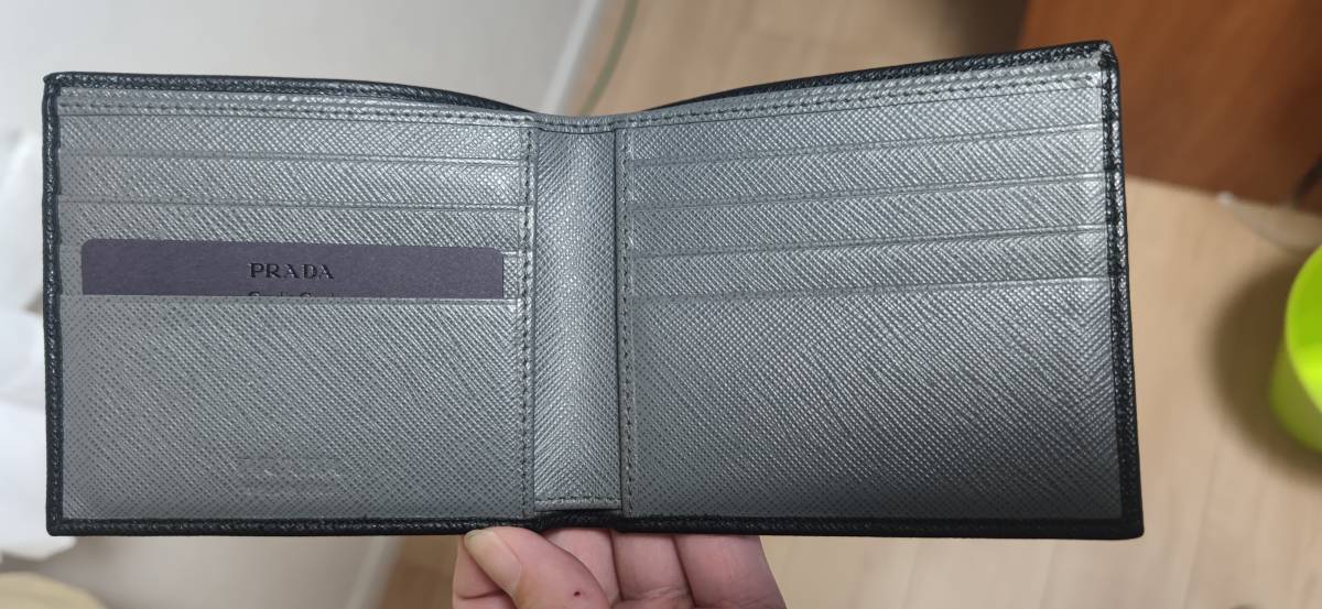 サフィアーノ PRADA プラダ 財布 | レザー 二つ折り財布 二つ折り 