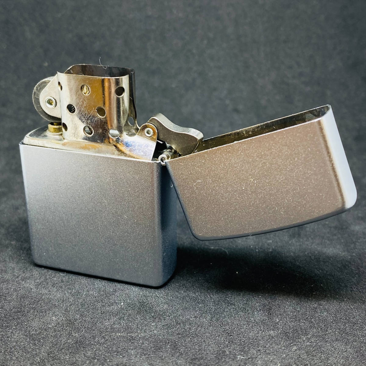 Zippo H 02 02年8月製 U S A Since1932 アメリカン イーグル 艶消し 62 1円出品 オイルライター 喫煙具 タバコ かっこいい その他 売買されたオークション情報 Yahooの商品情報をアーカイブ公開 オークファン Aucfan Com