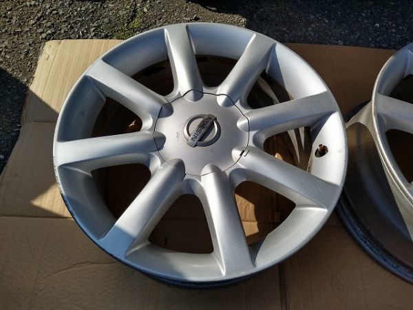 セドリック グロリア Y34 Yahoo!オークション - セドリック／グロリアの中古車流通量 日産　Y34 セドリック　グロリア　純正　17インチ 7.5J オフセット+35 5穴 PCD114.3 アルミホイール　2本セット　中古品 B