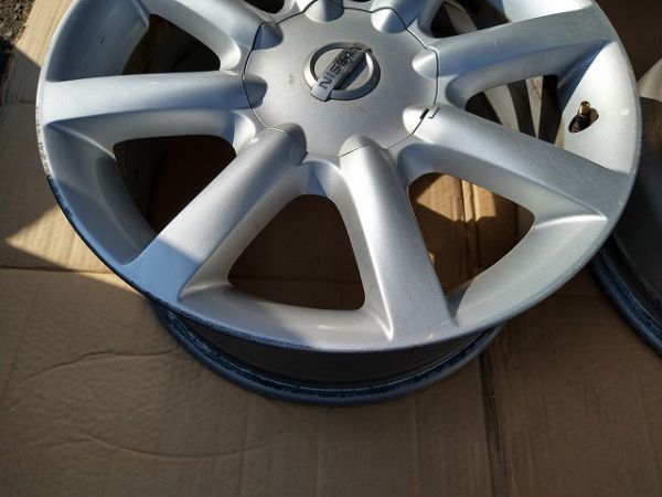 セドリック グロリア Y34 Yahoo!オークション - セドリック／グロリアの中古車流通量 日産　Y34 セドリック　グロリア　純正　17インチ 7.5J オフセット+35 5穴 PCD114.3 アルミホイール　2本セット　中古品 B